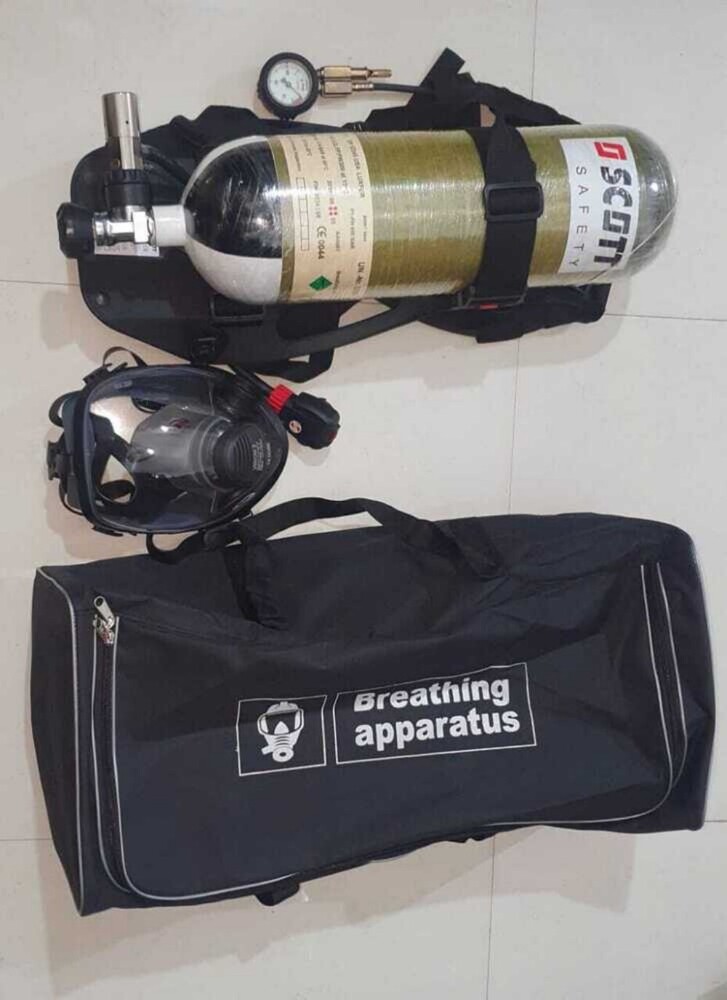 Breathing Apparatus Scott - Color: Grey