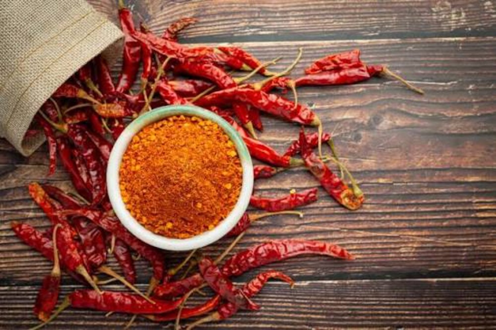 Red Chilli Powder - Food Grade Certified, Customized Weight Available | Vibrant Red Color, Powder Form For Easy Storage And Use