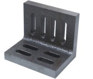 C.I. एंगल प्लेट - स्लॉटेड