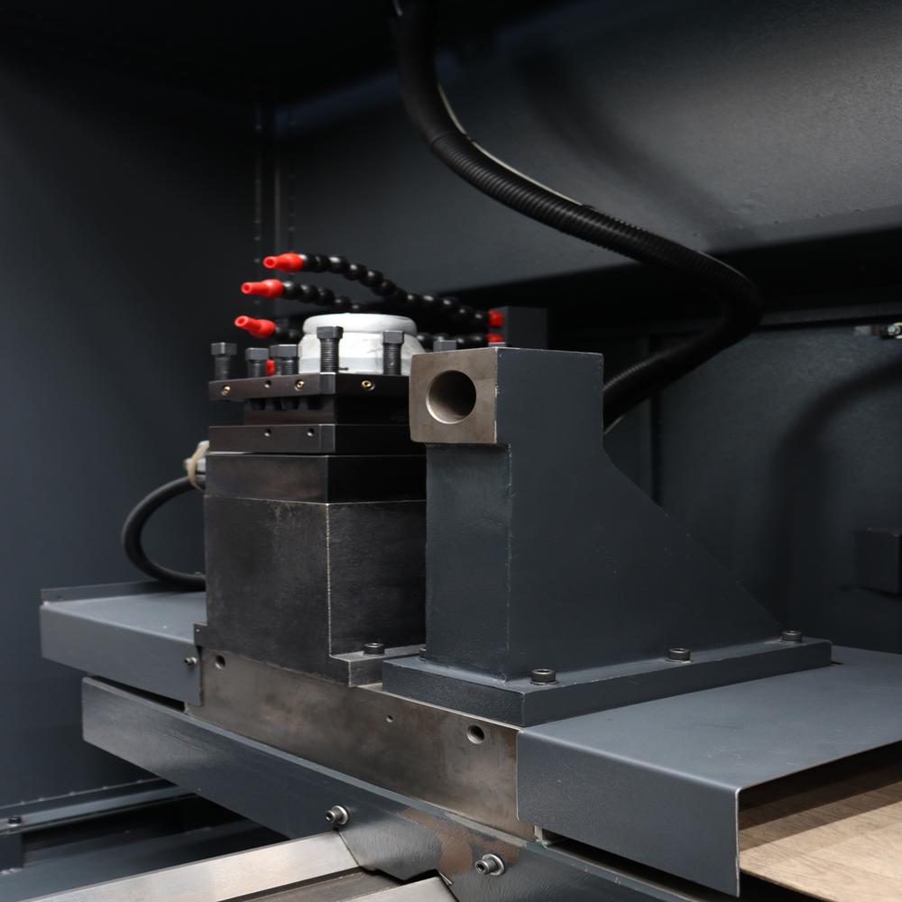 CNC LATHE MACHINE - TCP HX-600-900