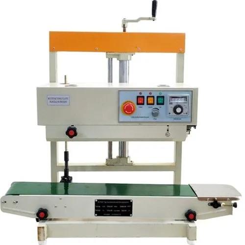 VERTICAL BANDSEALER UPTO 10 KG