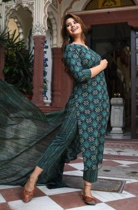 Ladies Embroidiery Kurti With Pant And Duptta Set