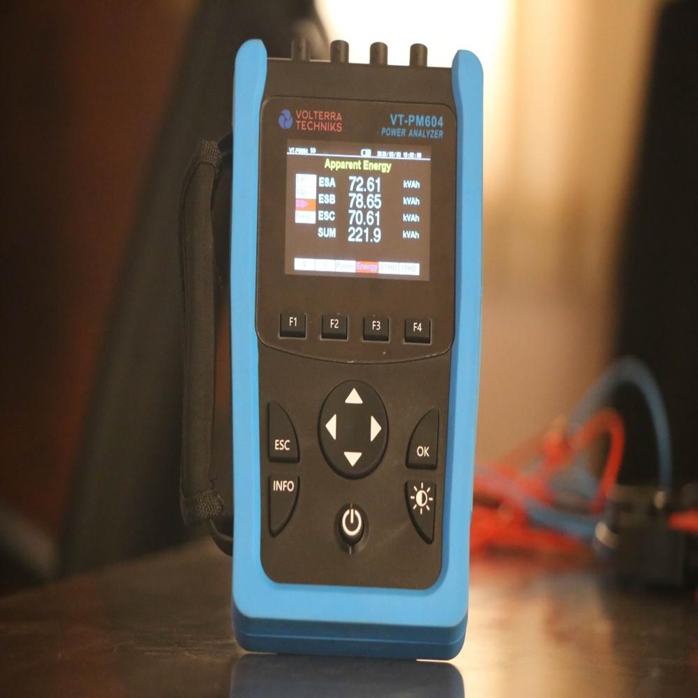 Three Phase Power Analyser Vt-Pm604 Handheld Portable - Frequency: 50/60 Hertz (Hz)