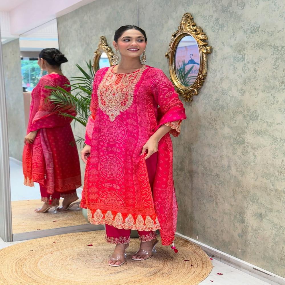 Indian Pakistani Ethnic Salwar Kameez Collection