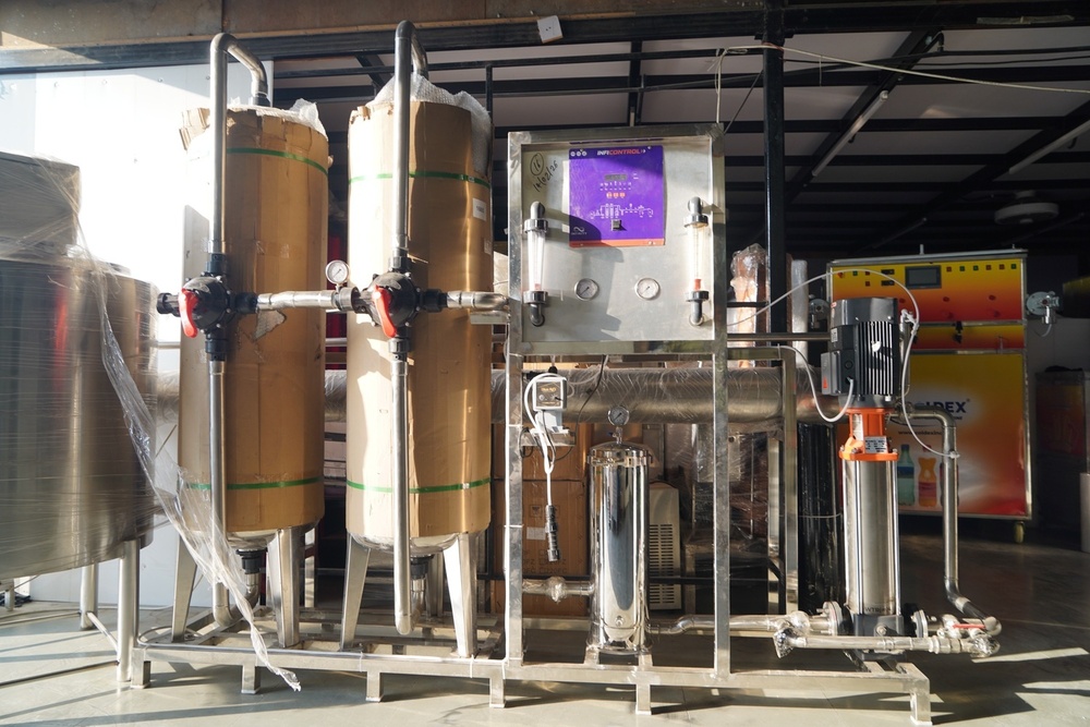 RO PLANT 3000 LPH STAINLESS STEEL 304 FOOD GRADE