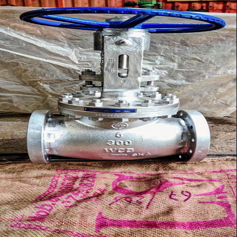 Lt Globe Valve - Color: Silver