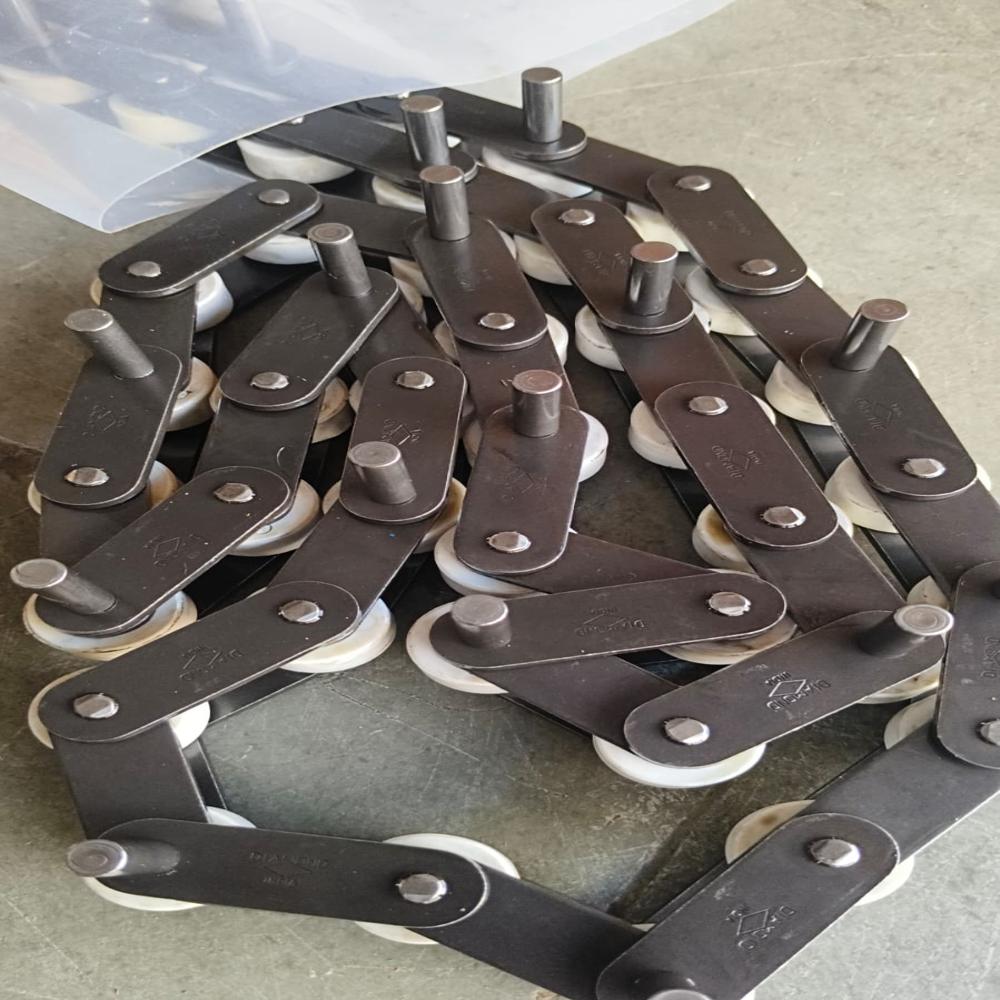 Z elevator chain