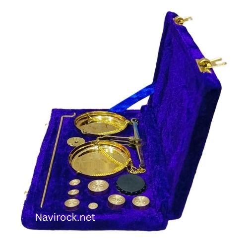 Traditional Goldsmith Weight Showpiece Brass Weighing Scale