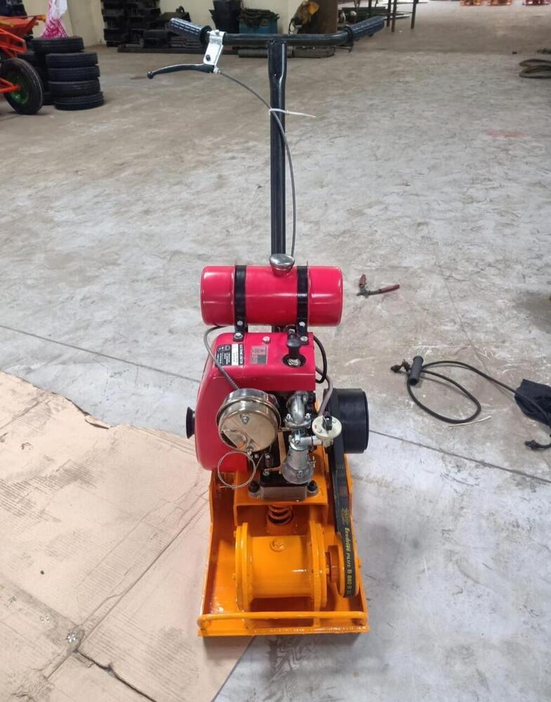1 TON EARTH RAMMER