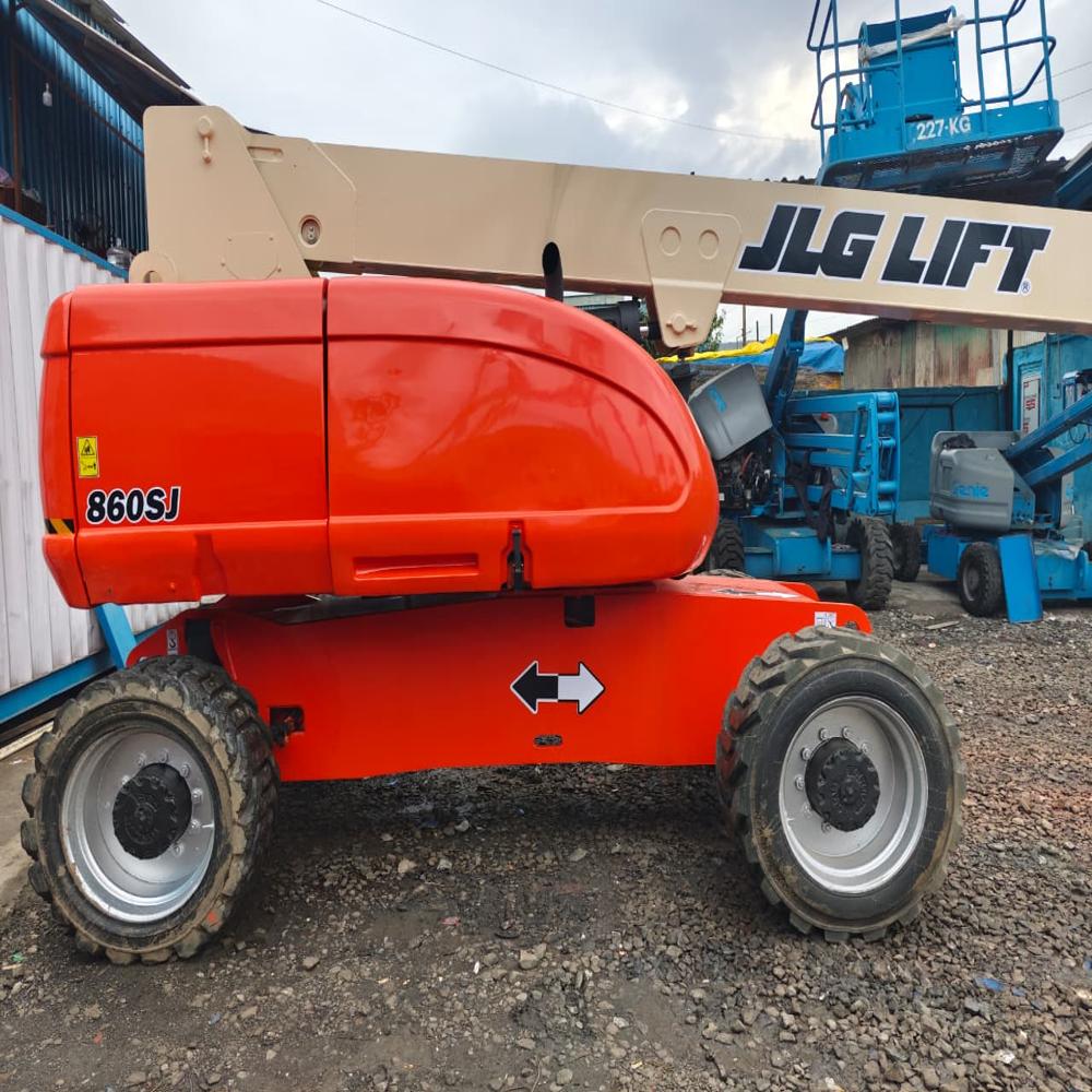 JLG 860SJ Boom Lift