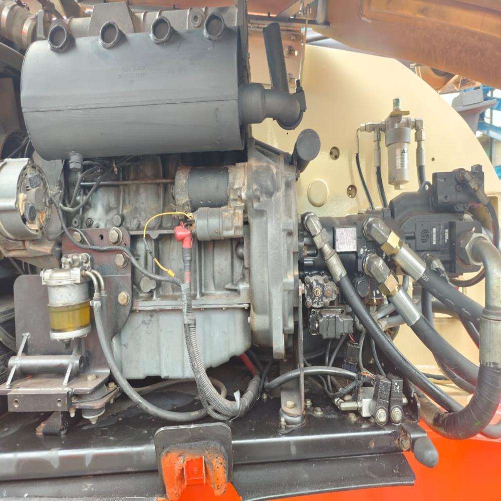 JLG 860SJ Boom Lift