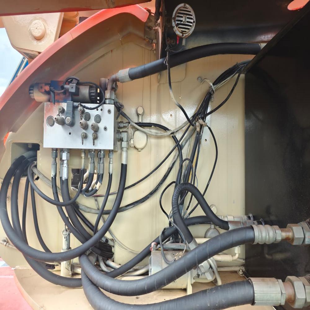 JLG 860SJ Boom Lift