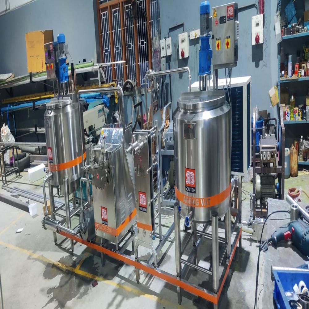 Ice Cream Machine - Stainless Steel, 100-1000 Ltr Capacity, Silver Color | Automatic Operation, Plc Control, Air Cooling System