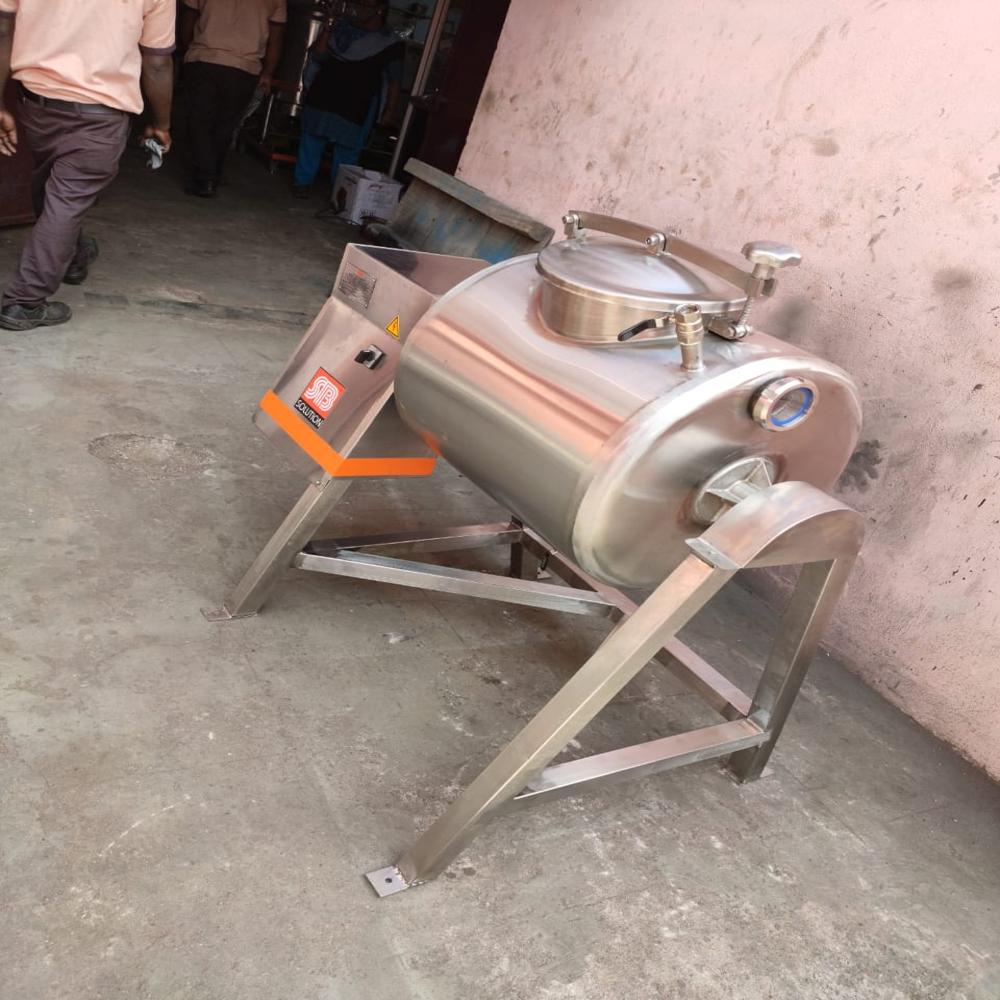Butter Making Machine - Stainless Steel, 100-1000 Ltr Capacity, Silver Color - Automatic Plc Control, Air Cooling, Pasteurization Method, 230 Volt