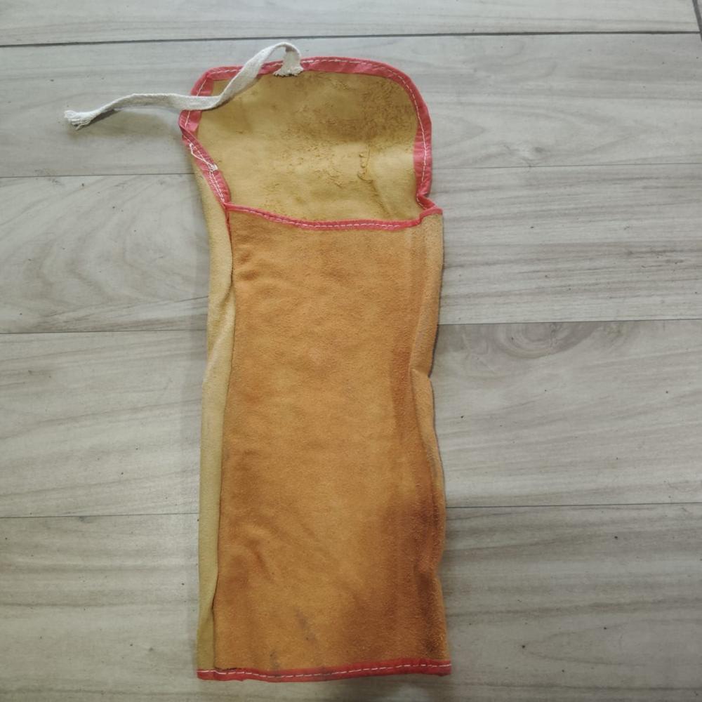 Leather Hand Sleevs - Color: Multi Color