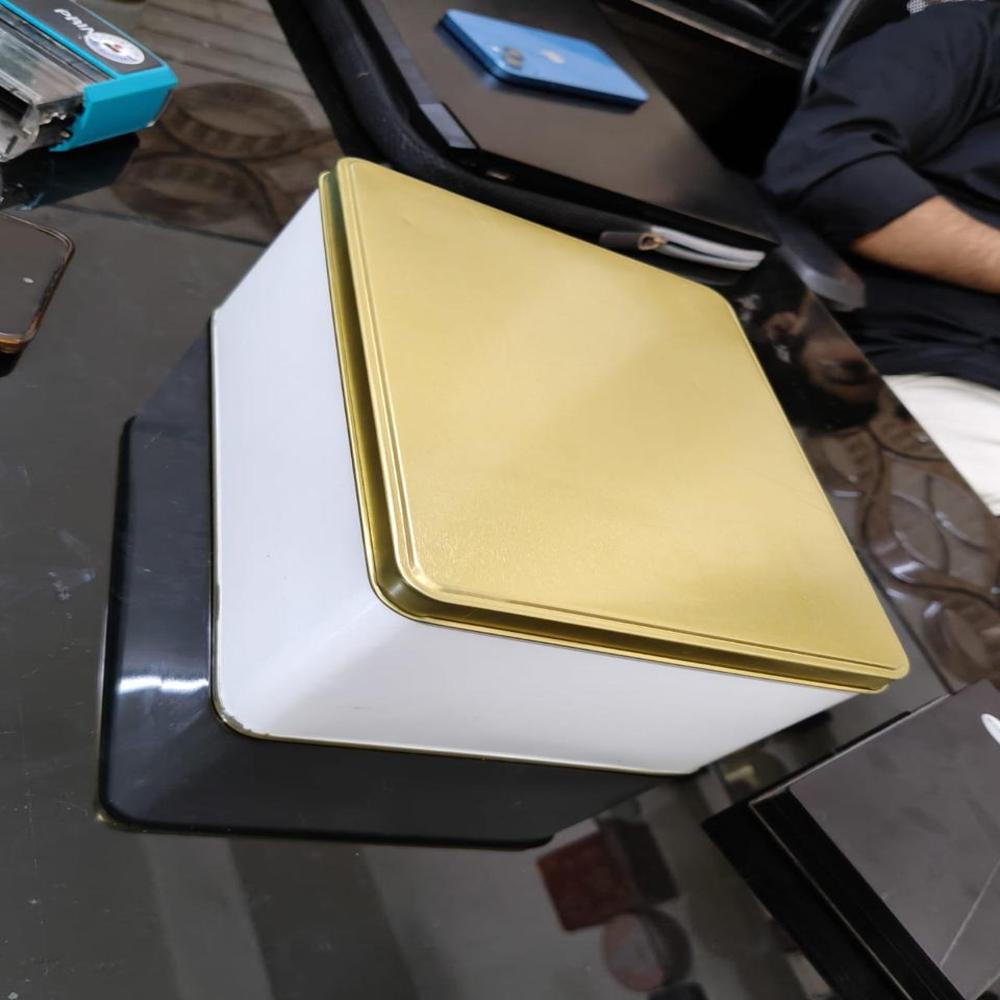 1 Kg Sweet Tin Box