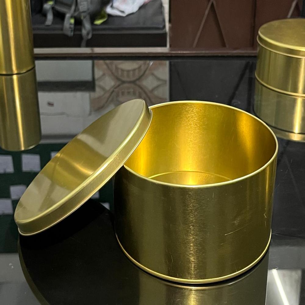 Plum Cake Tin box 160 mm Dia