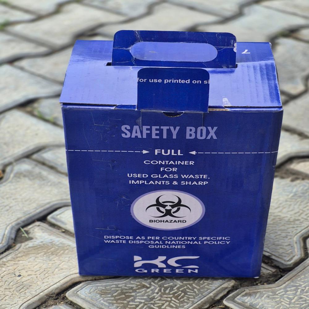 Blue box cardboard box for BMW 10L