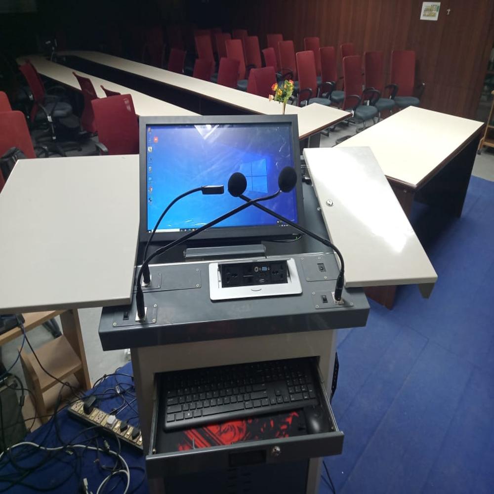 Smart Podium - Color: White