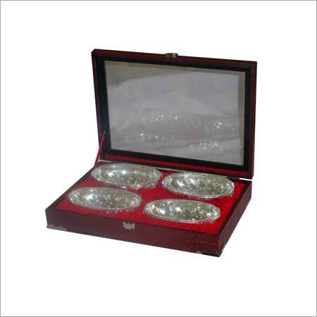 प्लेटेड बाउल सेट