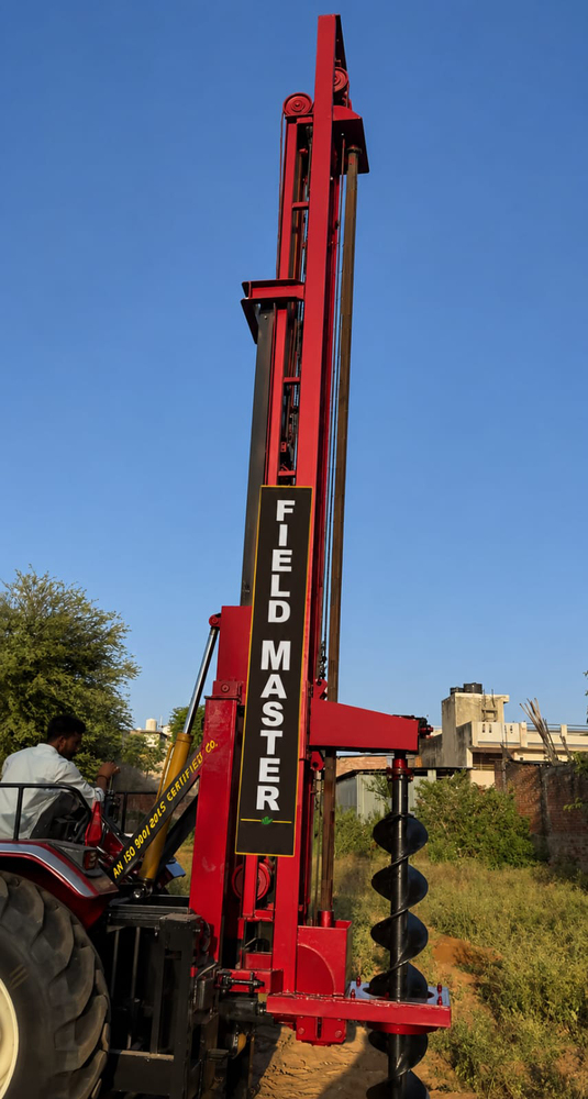 Field Master Tractor Piling Machine
