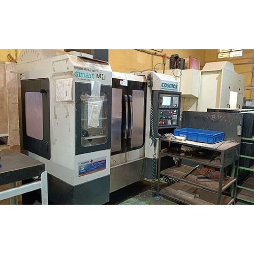 COSMOS SM5 Vertical Machining Centre
