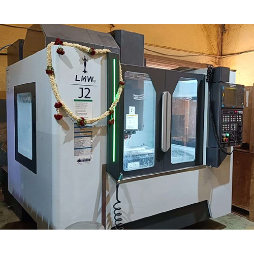 LMW J2 Vertical Machining Centre
