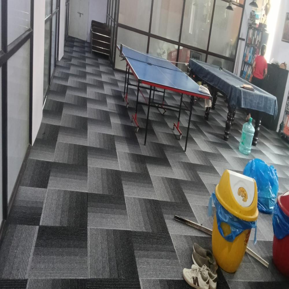 Carpet Tiles Square Shape - Color: Grey