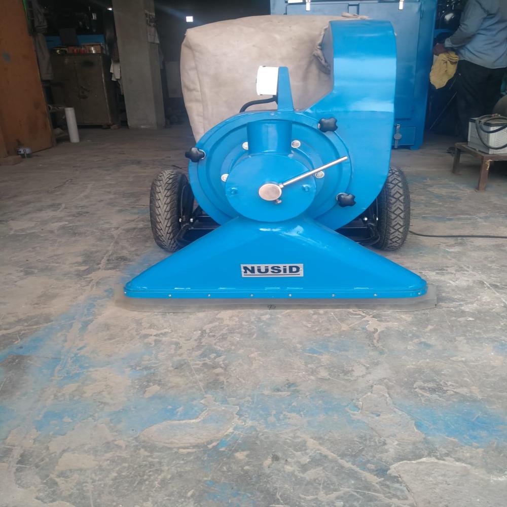 Road Sweeper Machine