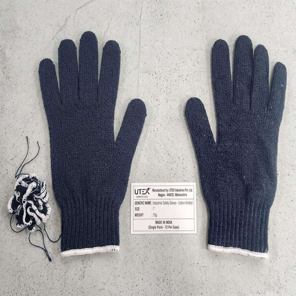 Knitted Gloves 80 Gms - Color: Blue