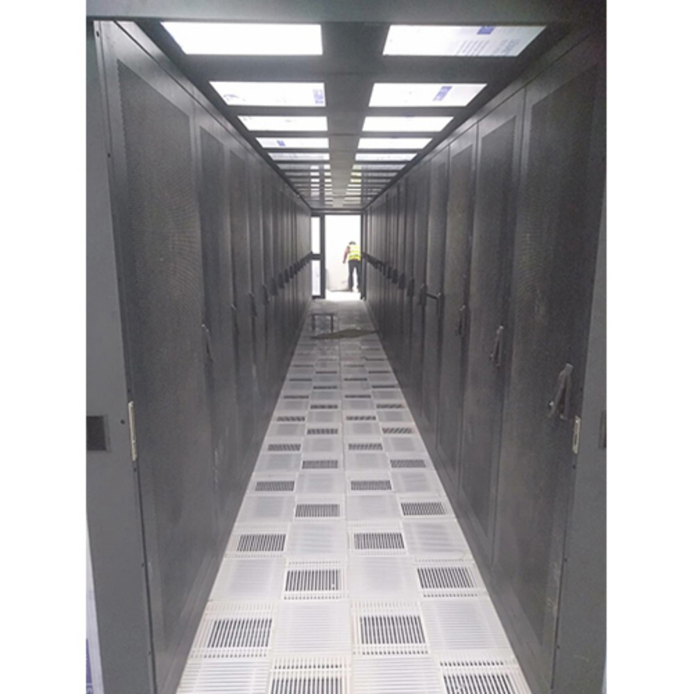 Cold Aisle Containment - Durable Acrylic Panels | Optimized For Thermal Efficiency, Enhanced Airflow Management