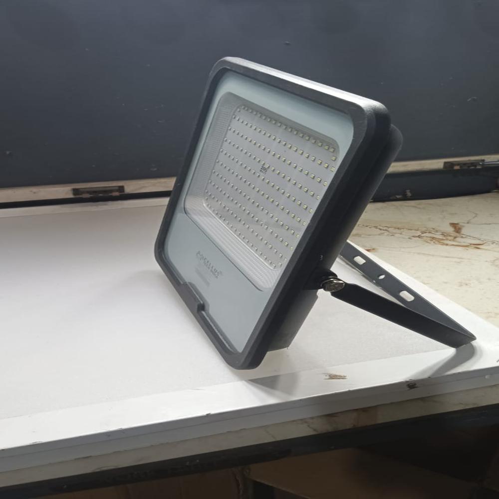 LED Flood Light Concepto Model (50W, 100W, 150W, 200W)