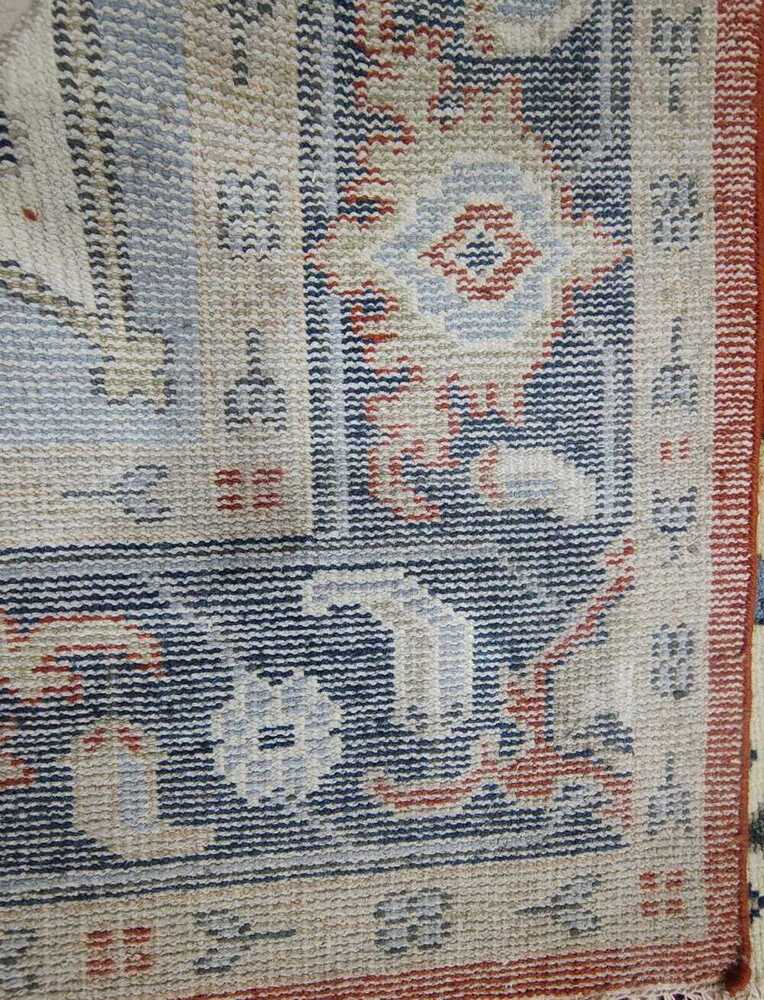 8 Feet 10 Feet Hand Knotted Woolen Carpet