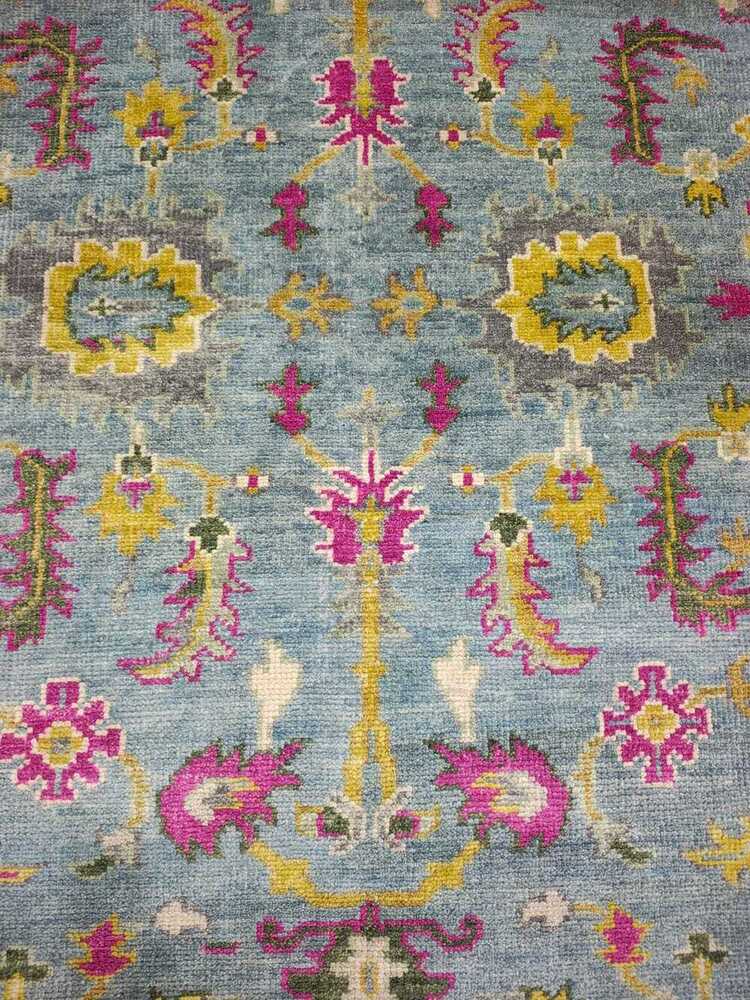 9 Feet 12 Feet Hand Knotted Woolen Carpet