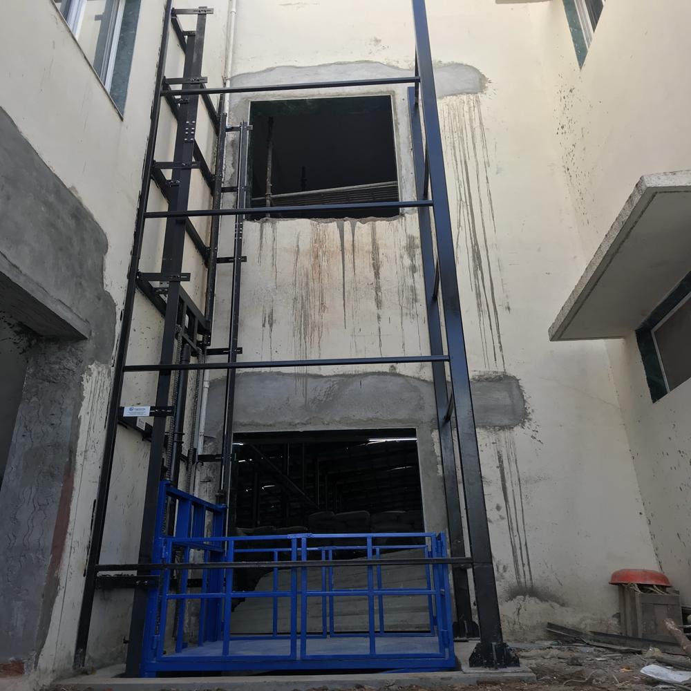 MS Goods Lift With Trolley