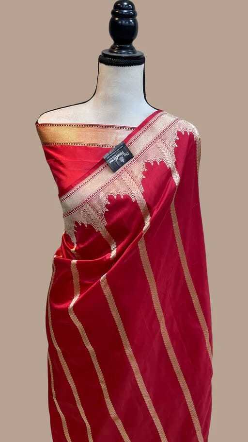 Ladies Red Saree