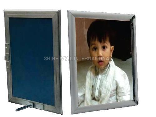 डेस्कटॉप 25 मिमी स्नैपफ्रेम एकल पक्ष