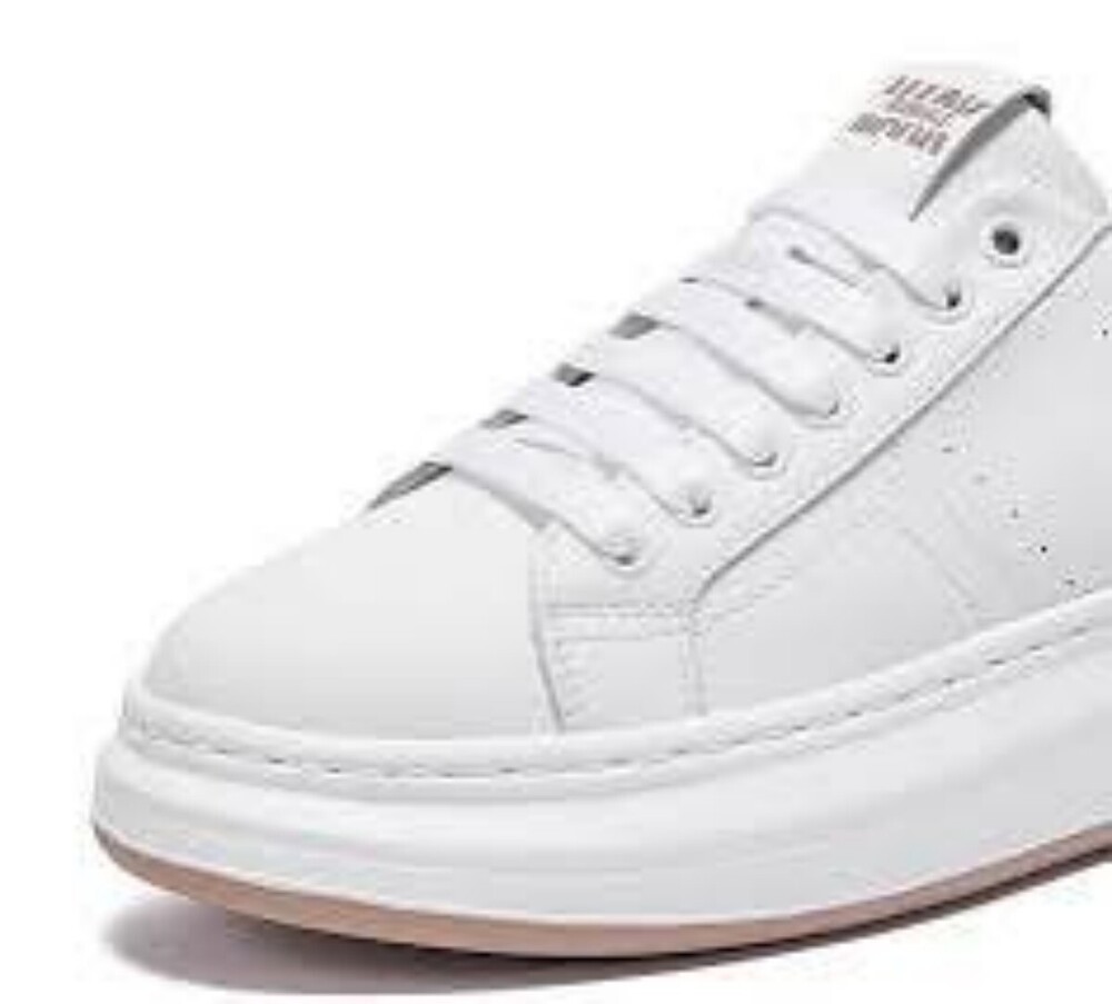Casual sneakers shoes