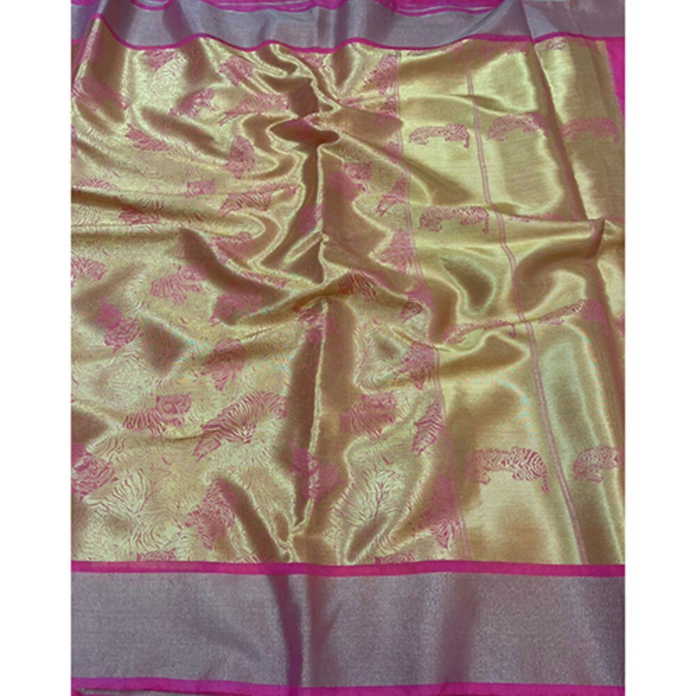 Trendy Hand Woven Silk Saree