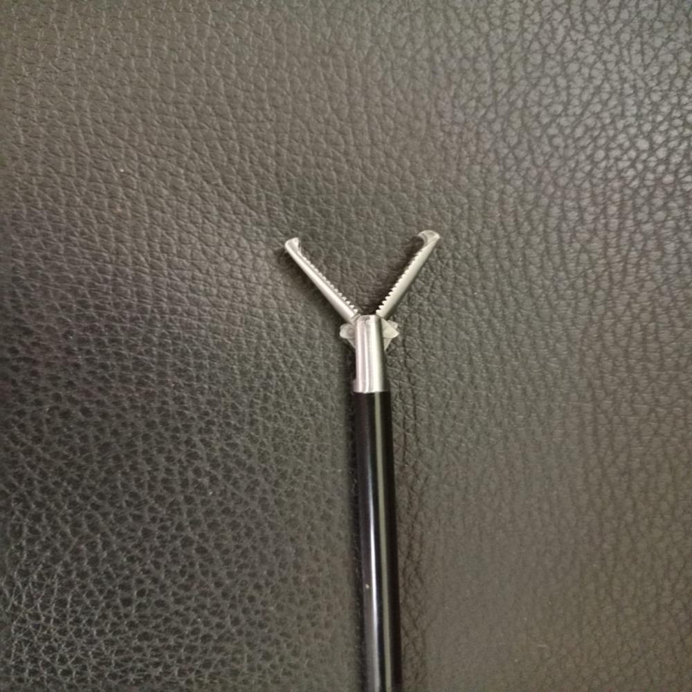 Toothed grasperStainless Steel Laparoscopic Rat Tooth Grasper Tooth Grasper Forceps