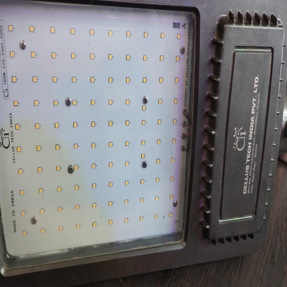 LED Street Light Frame Top (30W, 40W, 50W, 60W, 80W, 100W, 120W, 150W))