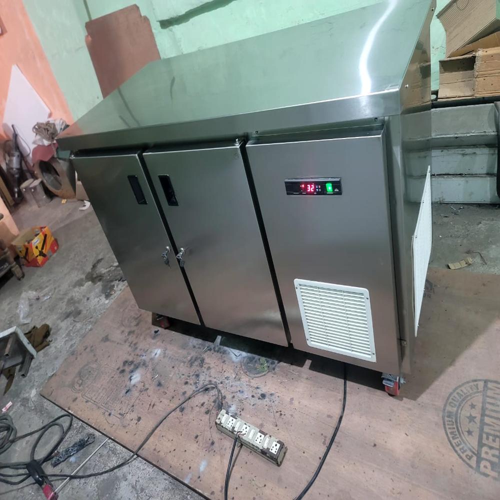 Stainless steel commercial undercounter refrigerator
