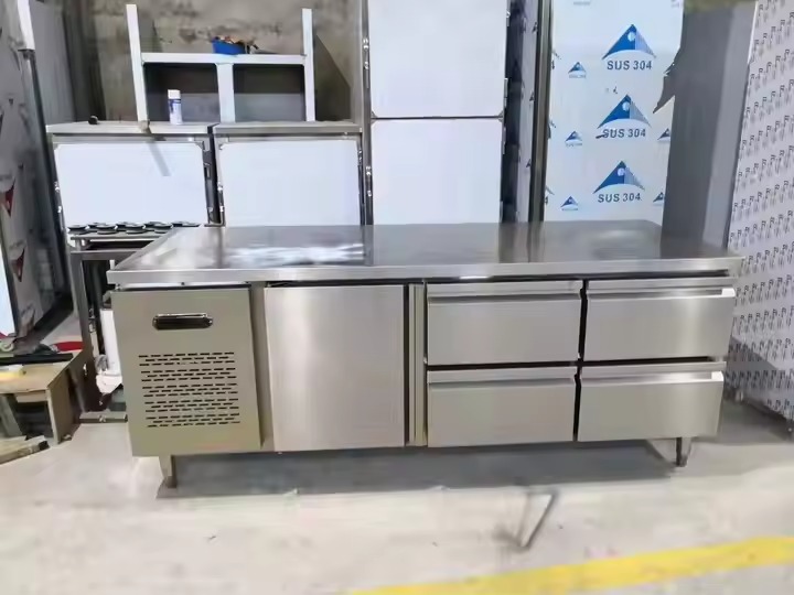 Stainless steel commercial undercounter refrigerator