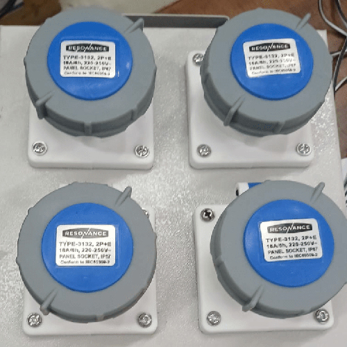 Socket Box