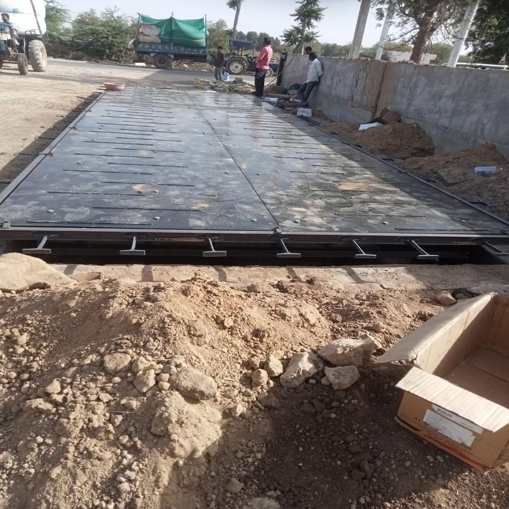 Electronic Portable Weighbridge - Accuracy: 1/2 Gm Gm