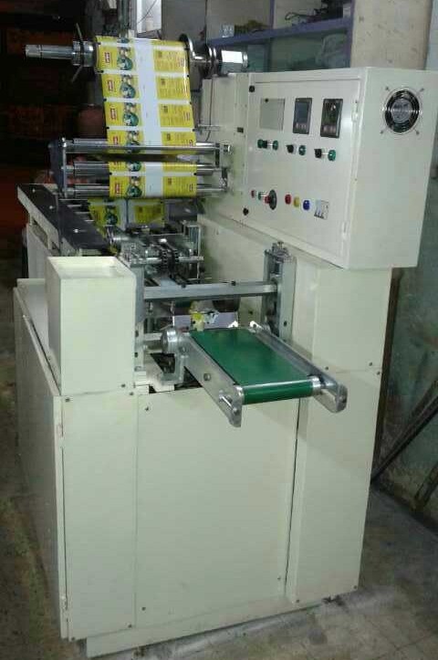 Biscuit Packing Machine