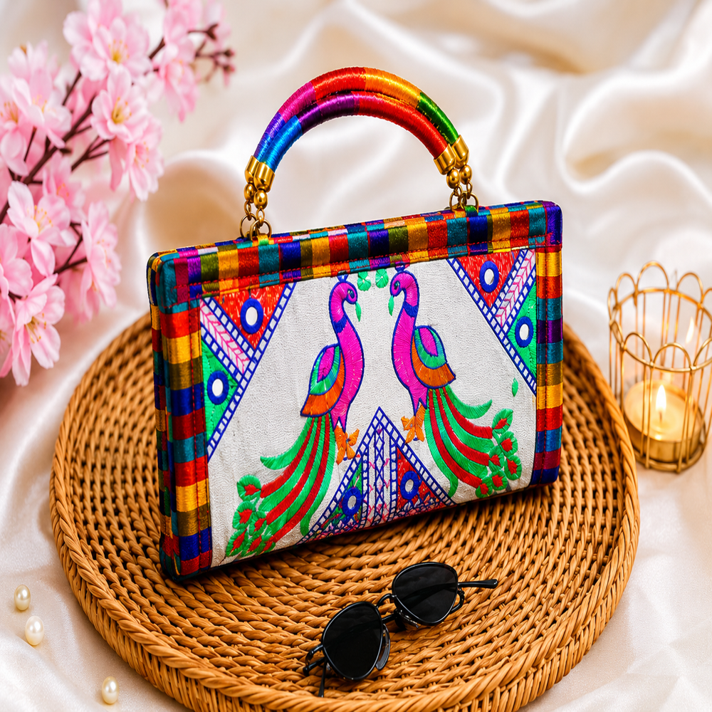 Kutchi Work Handmade Handbag For Ladies - Color: White