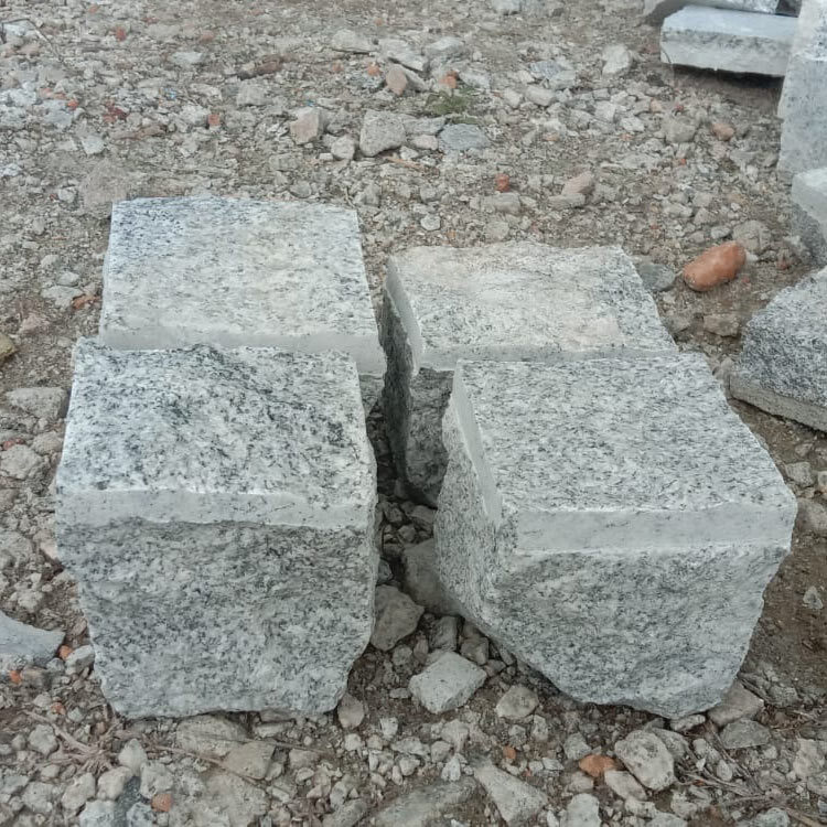 Grey Granite Machine-Cut Cobblestone - Application: Paving