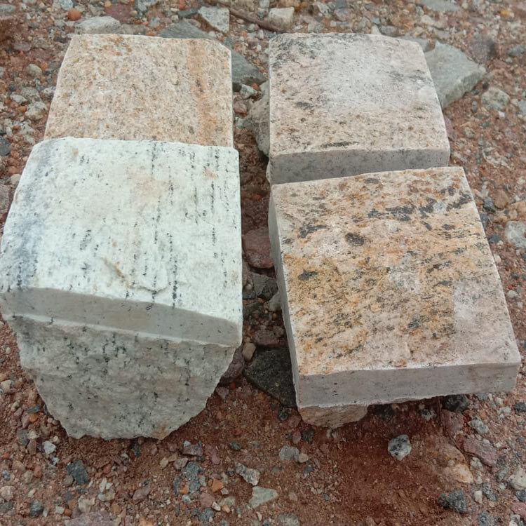 Yellow Granite Machine-Cut Cobblestone - Application: Paving