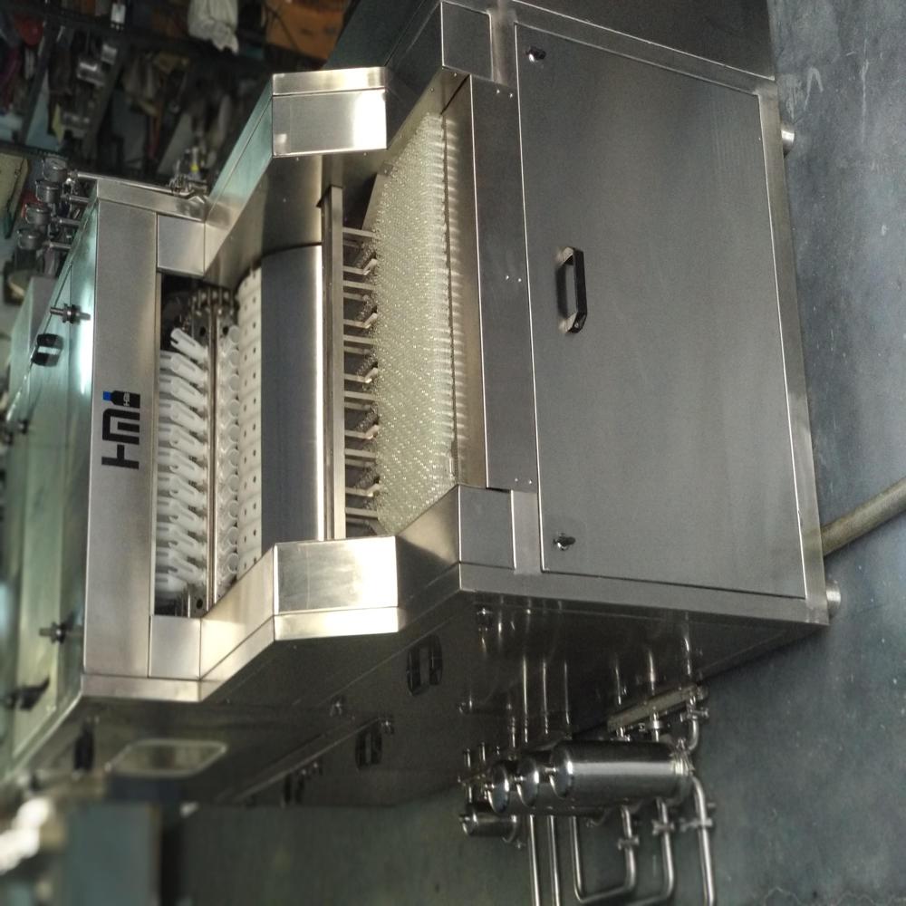 Pharmaceutical Automatic Linear Bottle Washing Machine